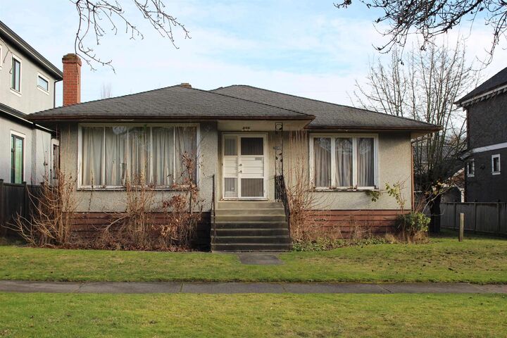 7160 Inverness Street — photo 1