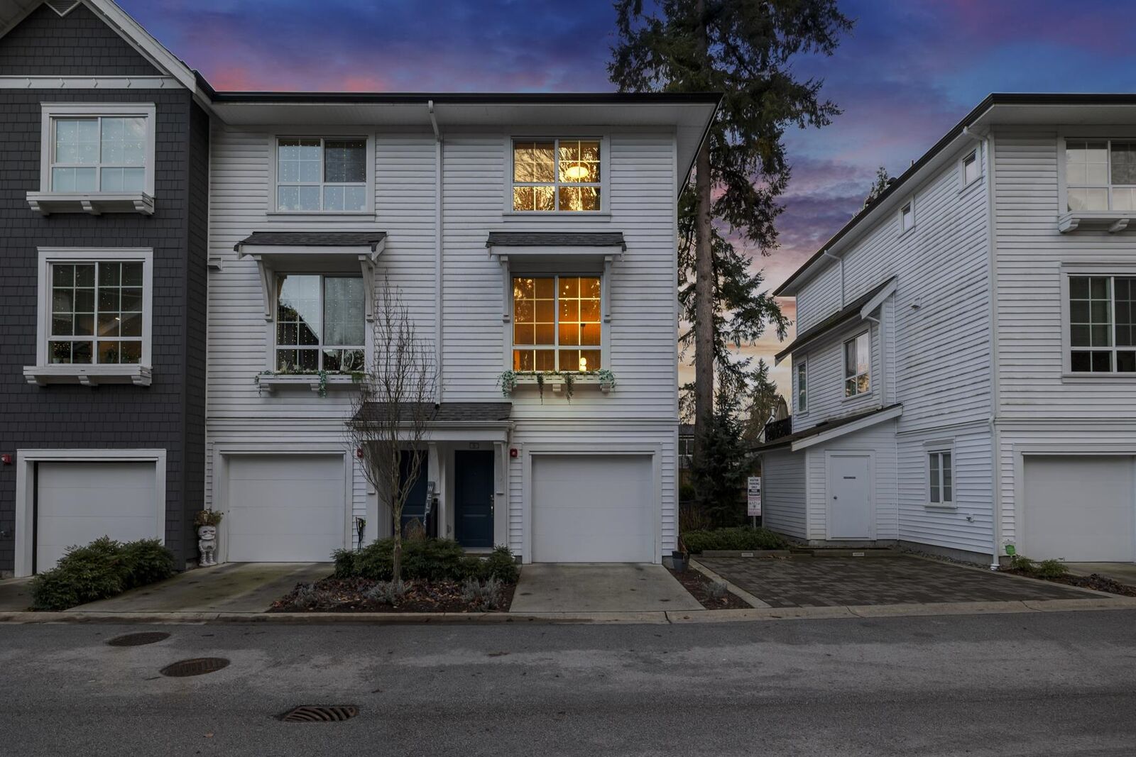 Property Photo: 19696 Hammond Road 5 BC V3Y 0G7