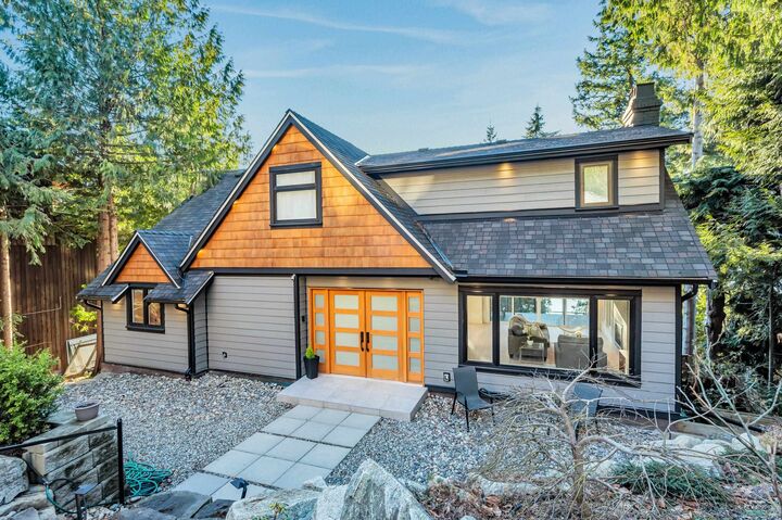 Property Photo:  130 Oceanview Place  BC V0N 2E0 