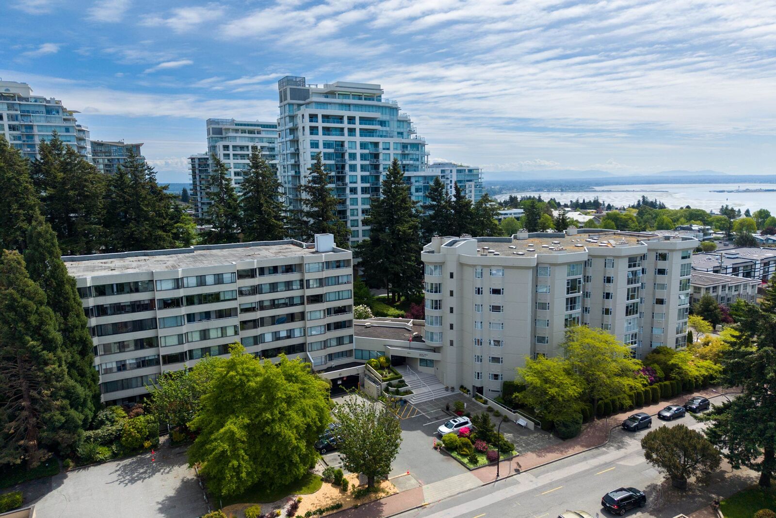 Property Photo:  1442 Foster Street 508  BC V4B 3X7 