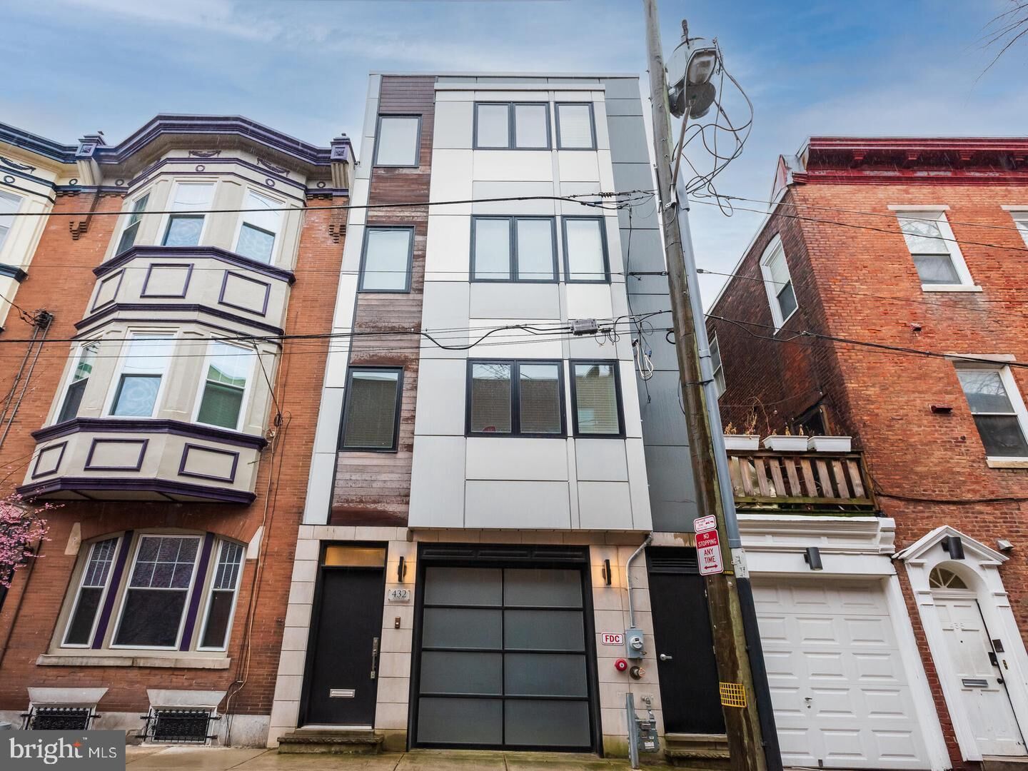 Property Photo:  432 Gaskill Street  PA 19147 