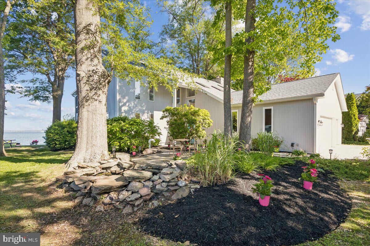 Property Photo:  702 Bayside Drive  MD 21666 