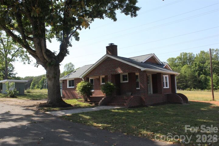 Property Photo:  6337 US Highway 21 Highway  NC 28642 