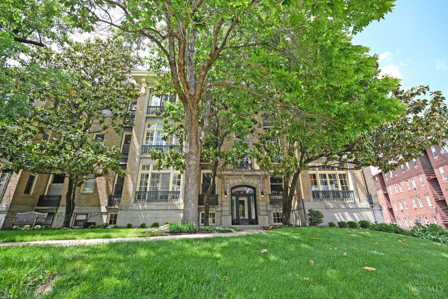 Property Photo: 2138 Madison Road OH 45208