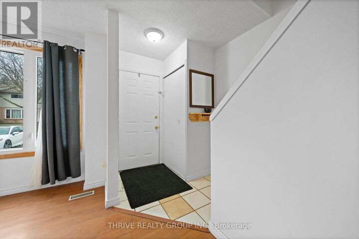 Property Photo:  45 Gatewood Place 23  ON N5Y 5A4 