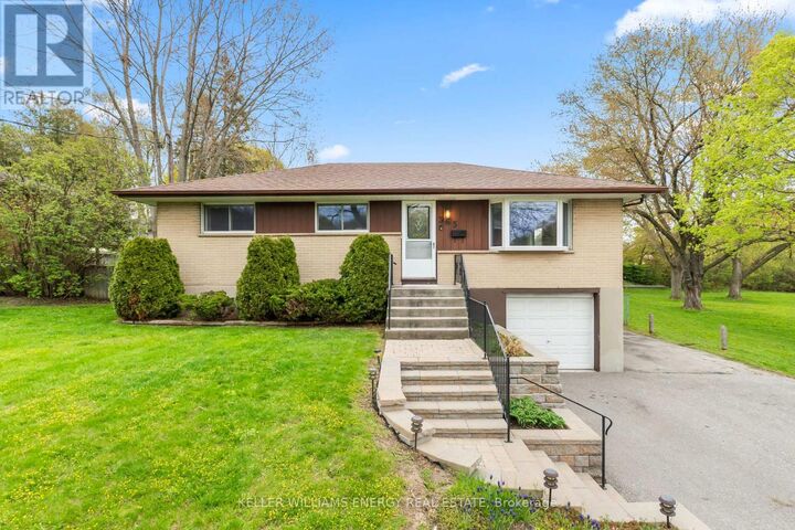 Property Photo:  365 Humewood Avenue  ON L1G 2T6 