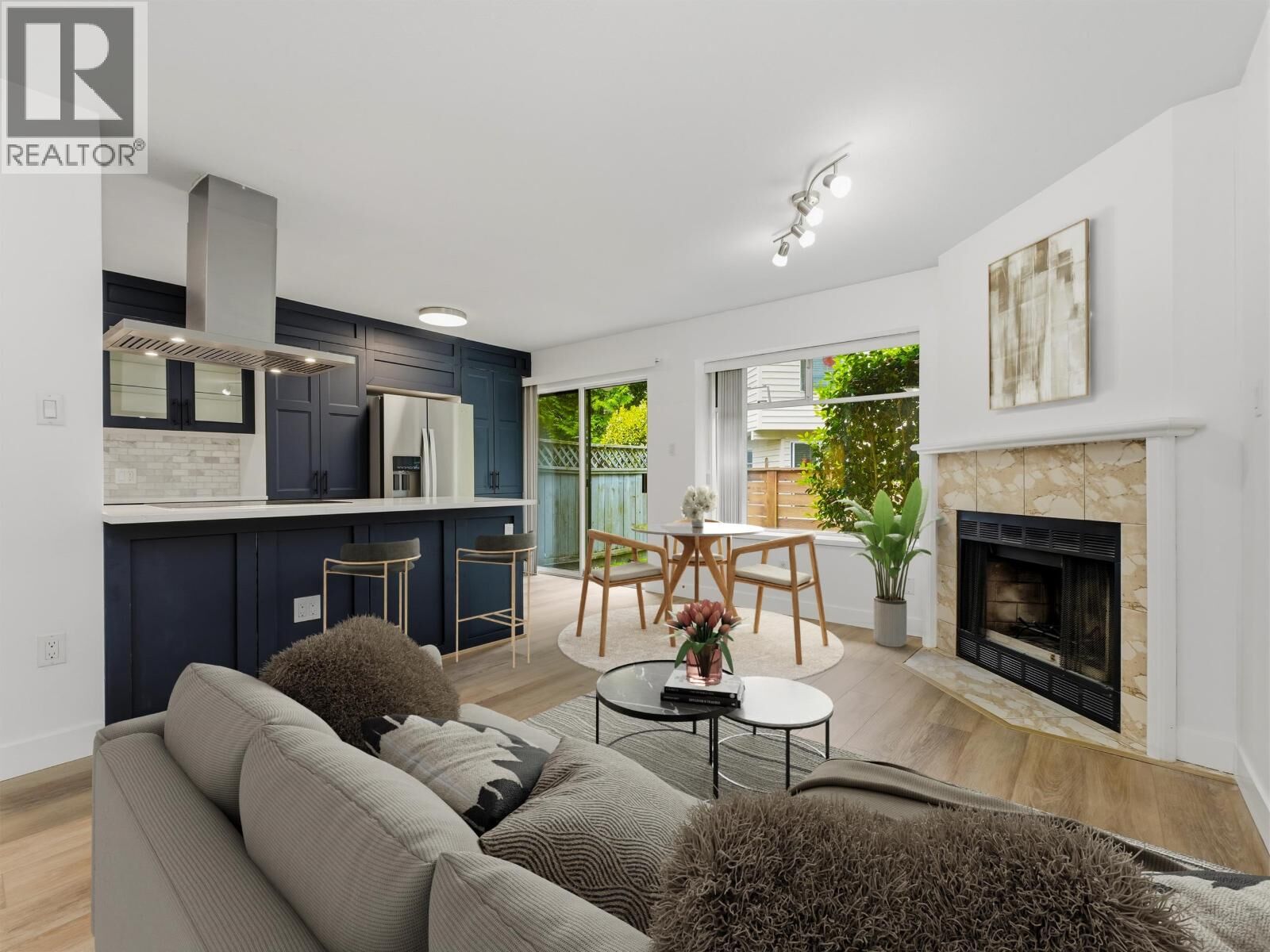 Property Photo:  7691 Moffatt Road 3  BC V6Y 1X9 