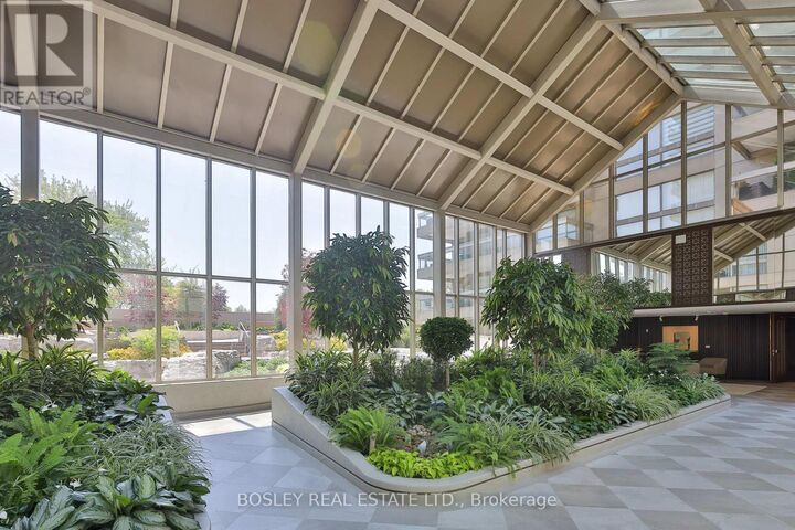 Property Photo:  63 St Clair Avenue West 306  ON M4V 2Y9 
