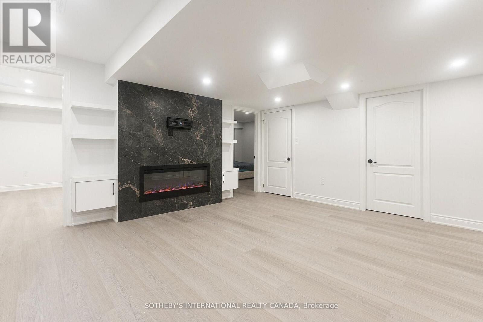 Property Photo:  1182 Blueheron Boulevard Basement  ON L5V 2E1 