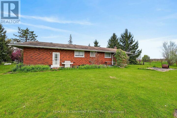 Property Photo:  5697 Regional Rd 69  ON L0R 1Y0 