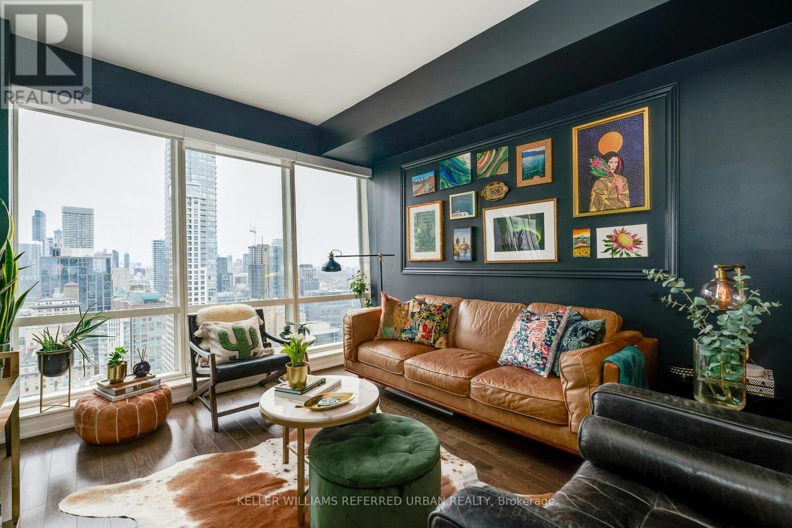 Property Photo:  8 The Esplanade 3607  ON M5E 0A6 