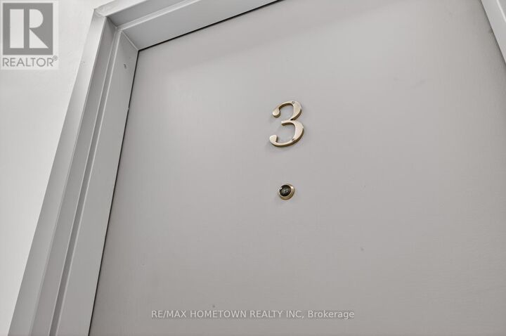 Property Photo:  48 King Street East 203  ON K6V 1B1 