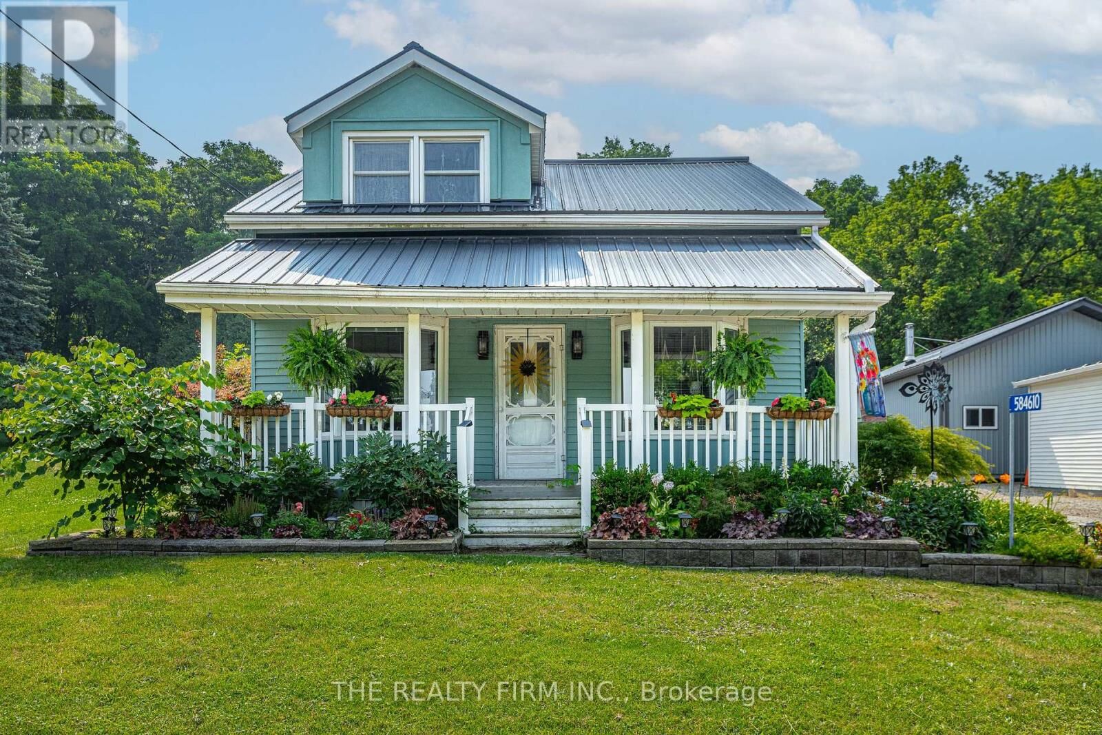 Property Photo:  584610 Beachville Road  ON N4S 7V6 