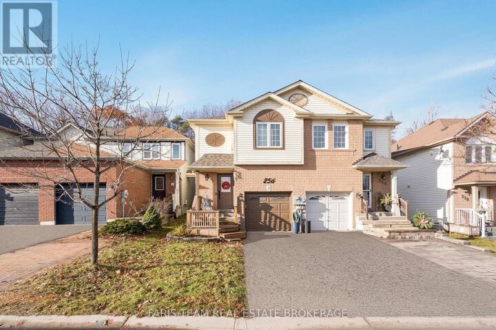 Property Photo: 256 Ferndale Drive South ON L4N 8J9