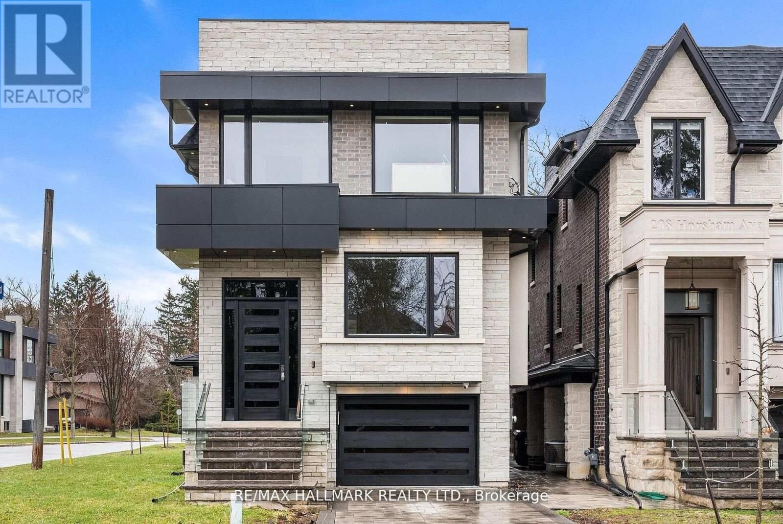 Property Photo: 210 Horsham Avenue ON M2N 2A5
