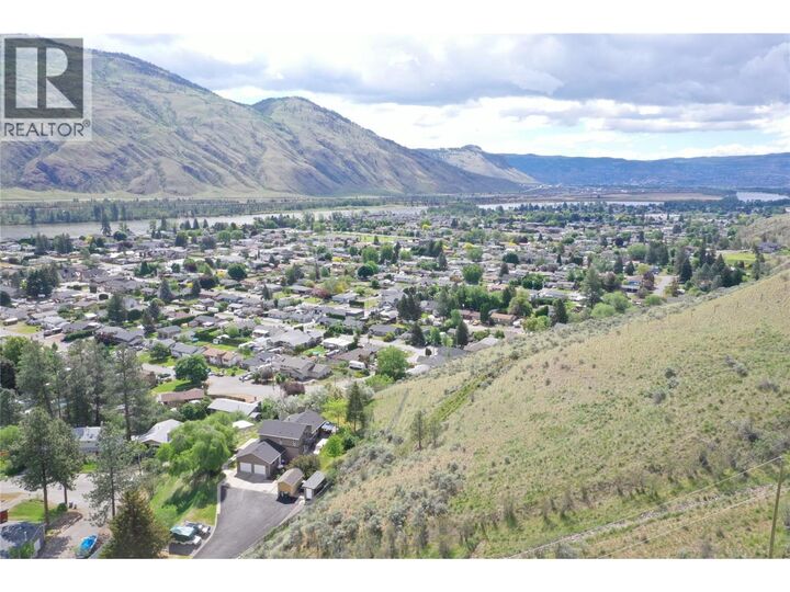 Property Photo:  3084 Dohm Road  BC V2B 7L8 