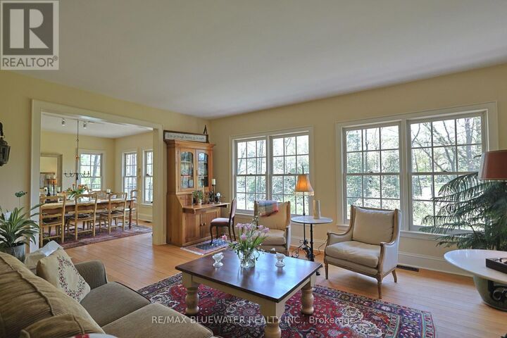 Property Photo:  10043 Old River Road  ON N0M 1T0 