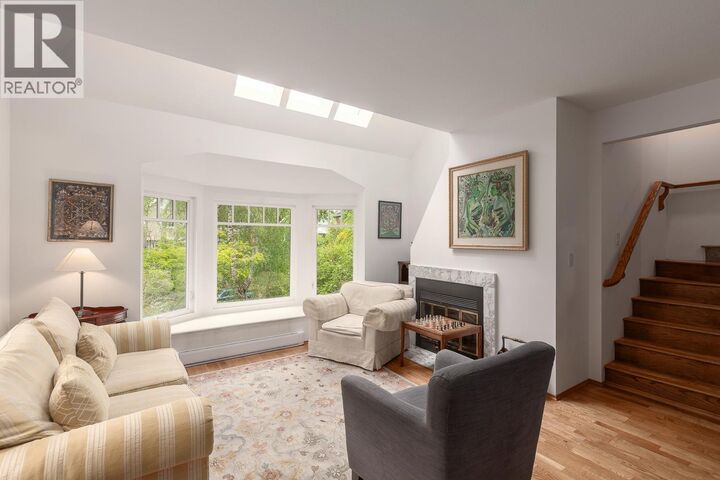 Property Photo: 2546 West 2nd Avenue BC V6K 1J8