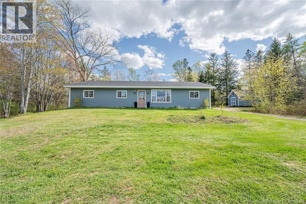 Property Photo:  7 Cherry Street  NB E6K 1K6 
