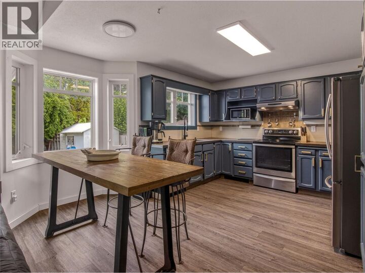 Property Photo: 271 Middle Bench Road South BC V2A 8S8