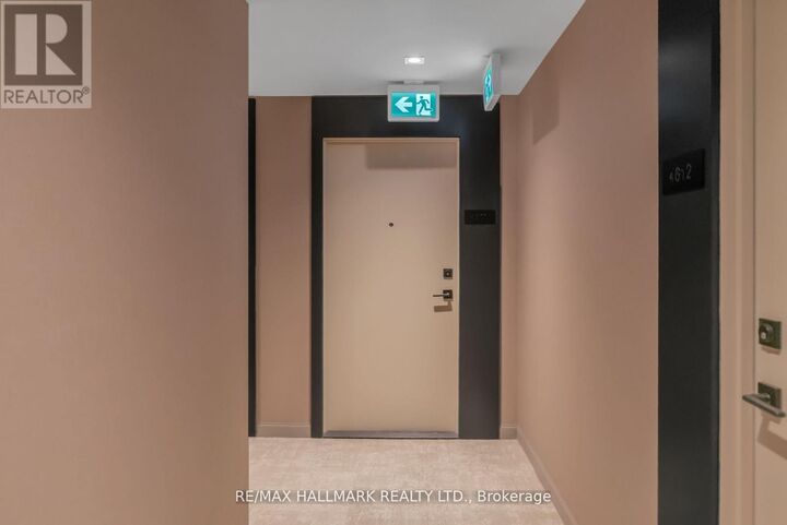 Property Photo:  55 Mercer Street 4611  ON M5V 3W2 
