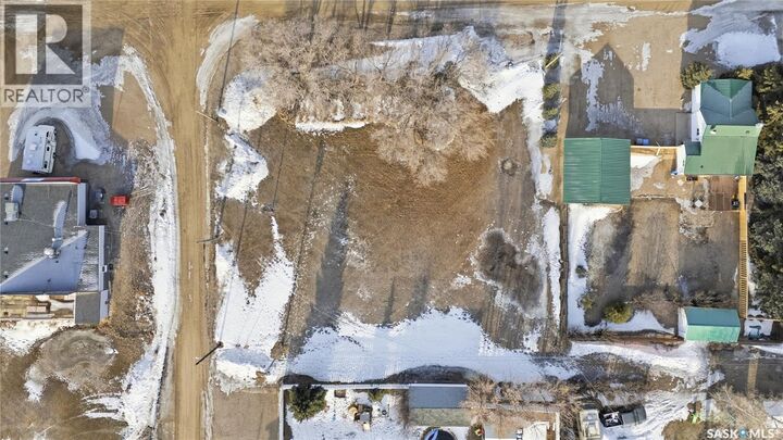 Property Photo:  104 Vincent Avenue  SK S0G 0R0 