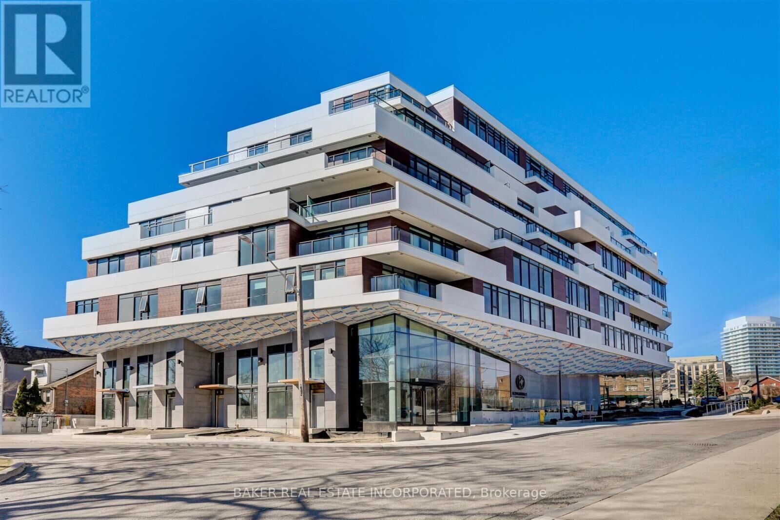 Property Photo: 160 Kingsway Crescent 202 ON M8X 0B5