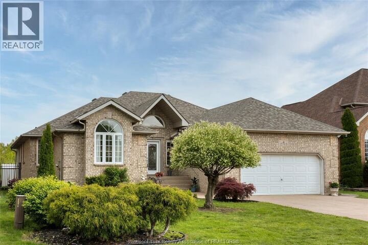 Property Photo: 2703 Lombardy Crescent ON N9H 2Z1