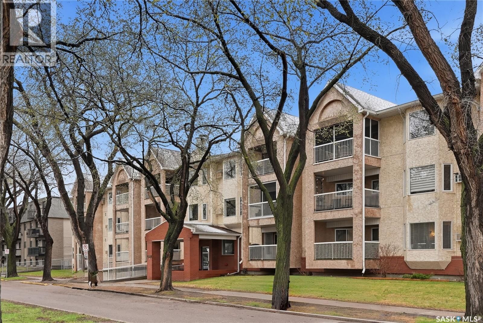 Property Photo:  101 410 Main Street  SK S7N 0B8 