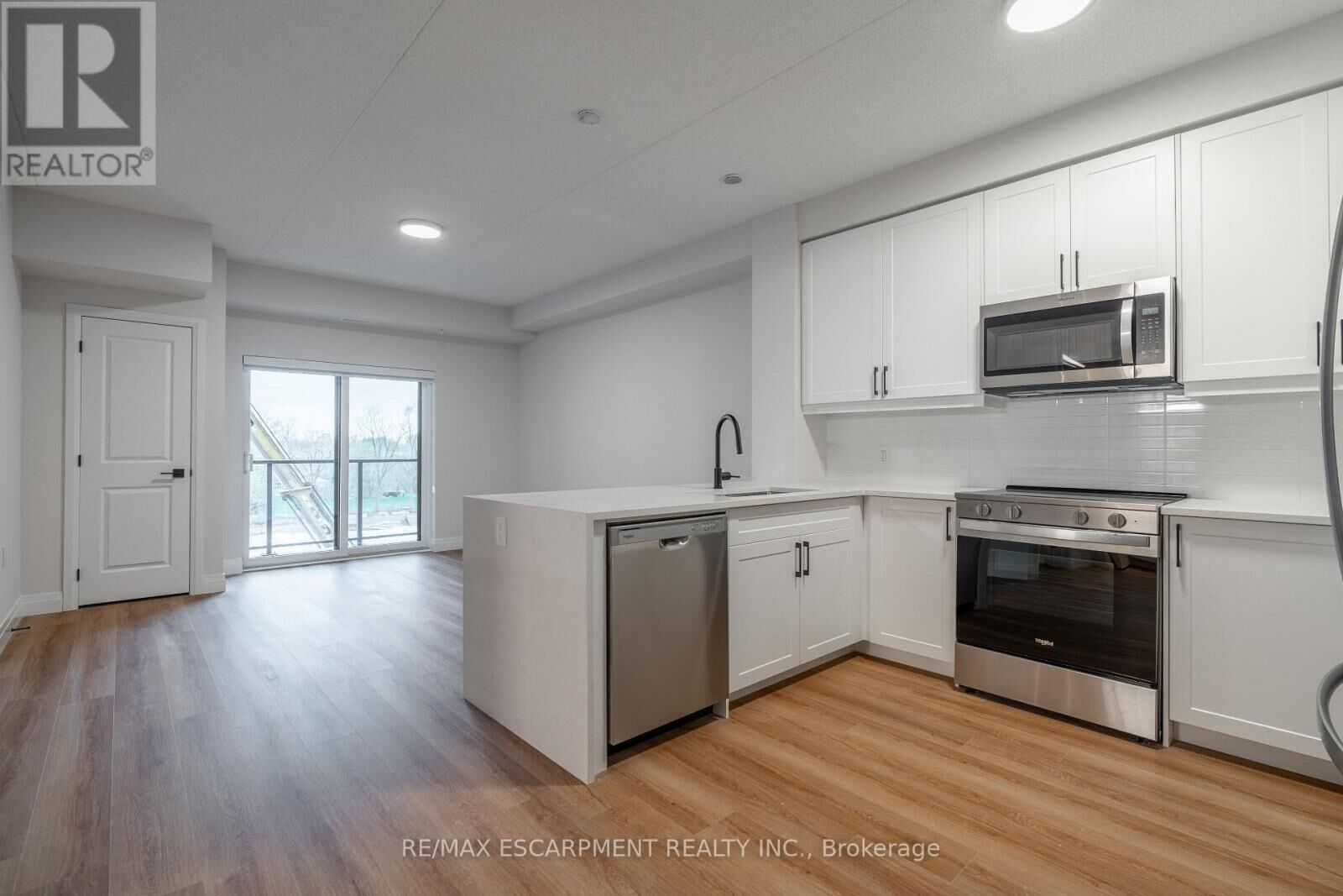 Property Photo:  6415 Regional Road 25 401  ON L9T 8R2 