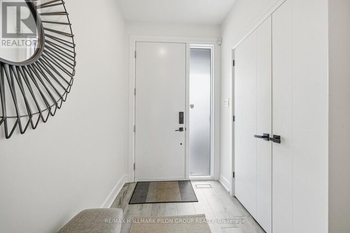 Property Photo:  559 Mutual Street  ON K1K 1C5 