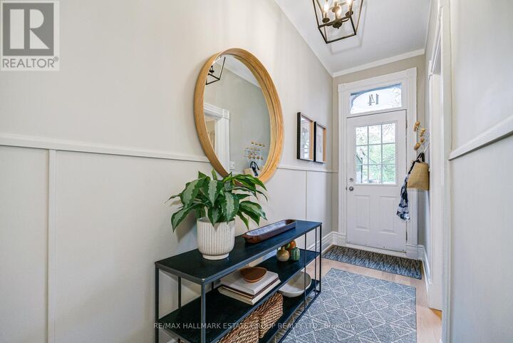 Property Photo:  14 Austin Avenue  ON M4M 1V6 
