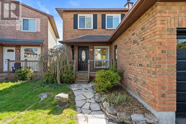 Property Photo: 93 Hewitt Way ON K2L 3R3