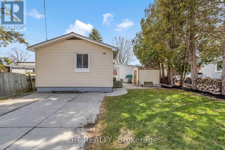 Property Photo:  198 Munroe Street  ON N0L 2P0 