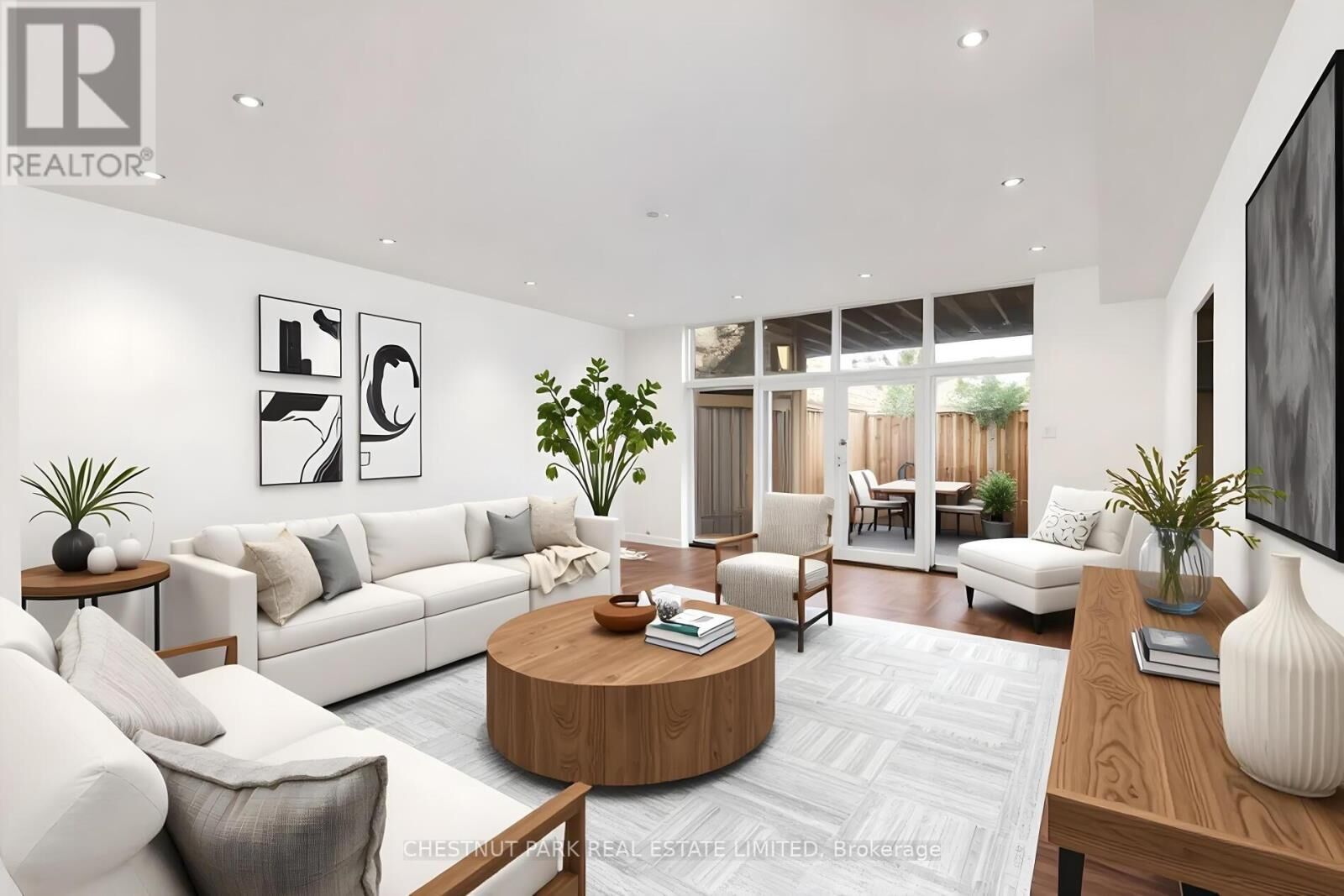 Property Photo:  734 Huron Street Main Fl  ON M4V 2W3 