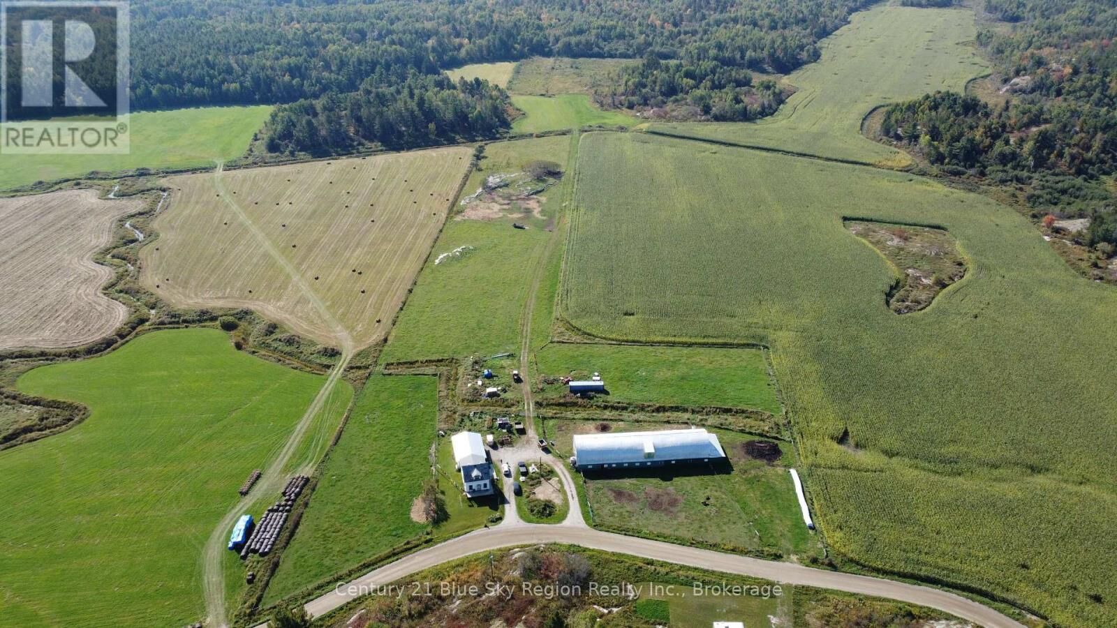 Property Photo:  700 Piquette Road  ON P0H 2M0 