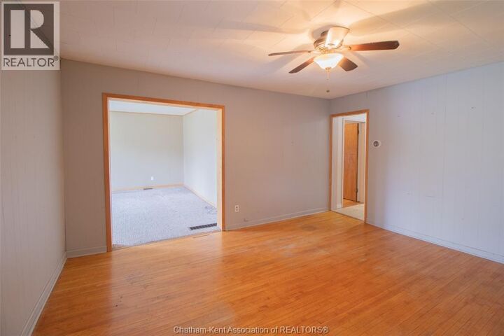 Property Photo:  330 Nelson Street  ON N8A 4G5 