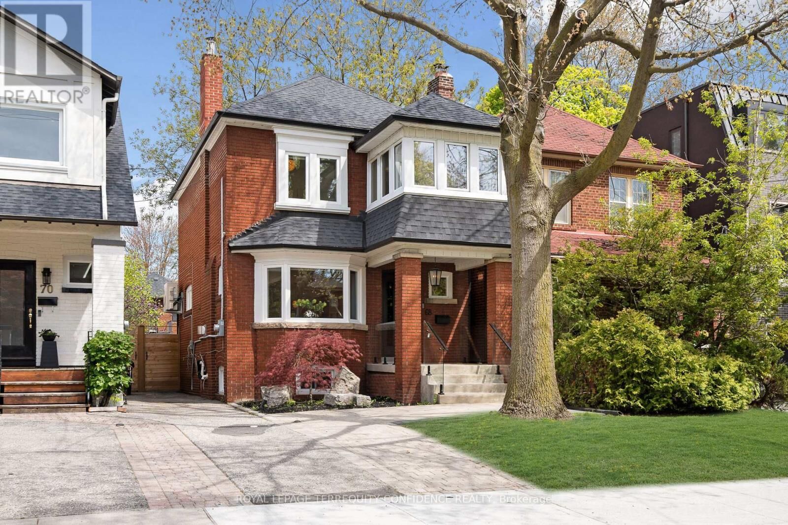 Property Photo:  68 Cranbrooke Avenue  ON M5M 1M4 