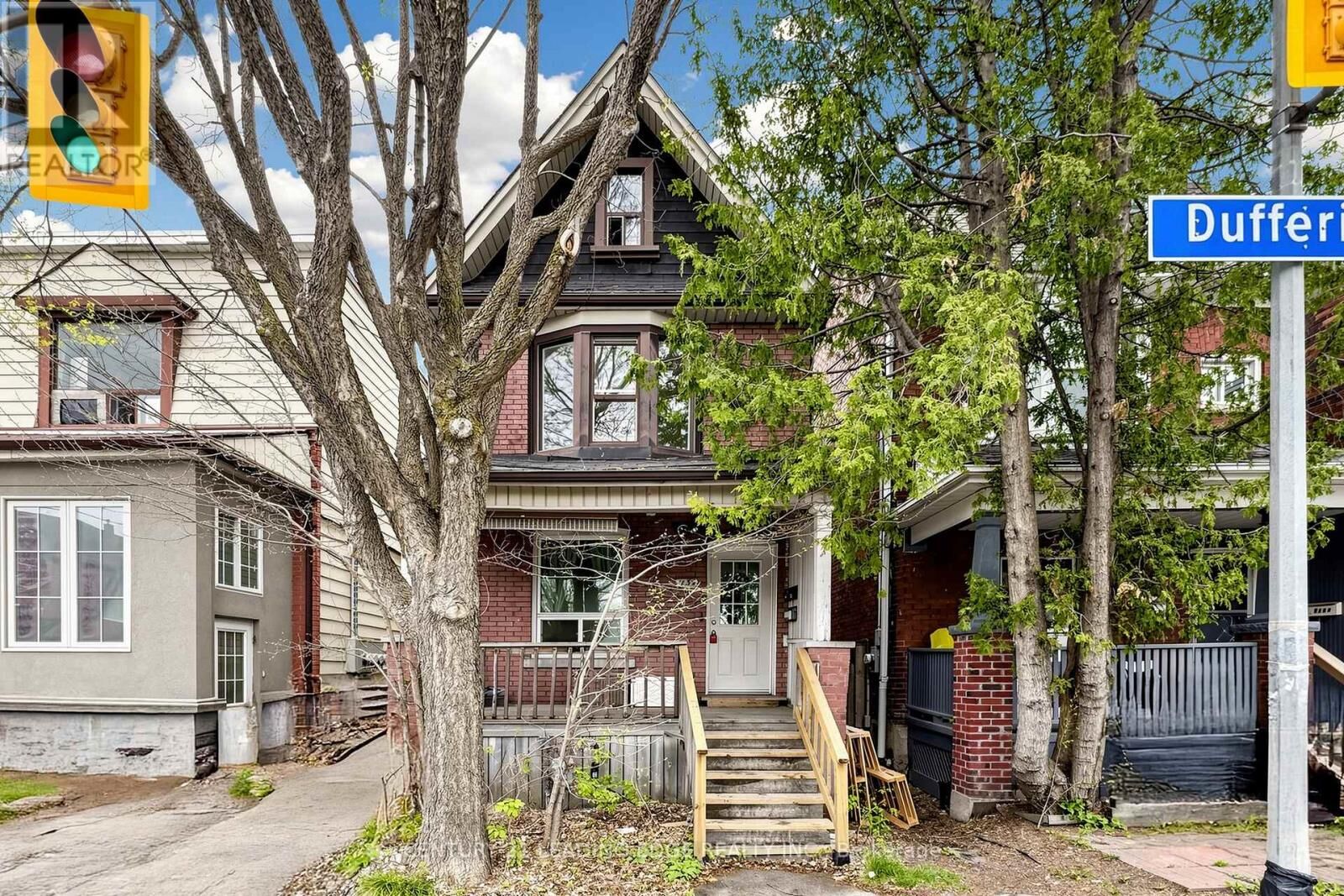 Property Photo: 1132 Dufferin Street ON M6H 4B6