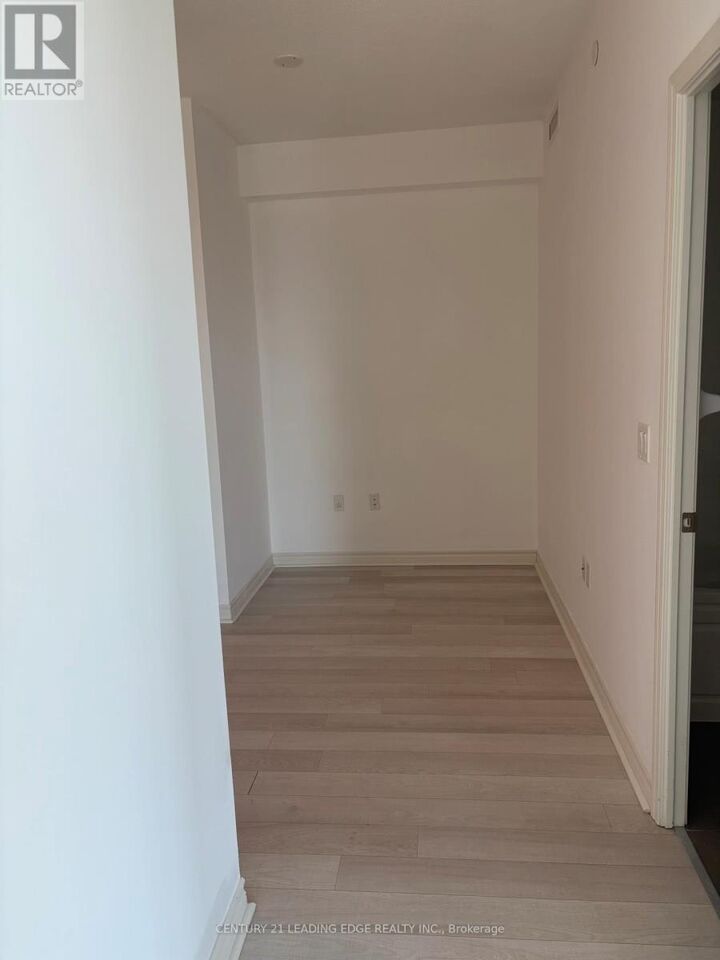 Property Photo:  39 Annie Craig Drive 1016  ON M8V 0H1 