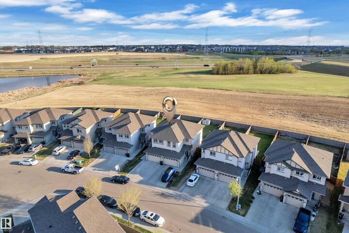 Property Photo:  3319 11 Avenue NW  AB T6L 2L5 