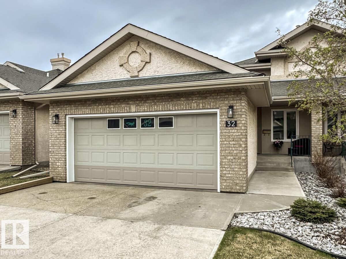 Property Photo:  1601 Clover Bar Road 32  AB T8A 5Y8 
