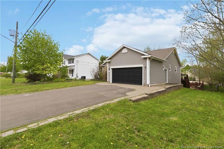 Property Photo:  15 Glenforest Drive  NB E1B 4X3 