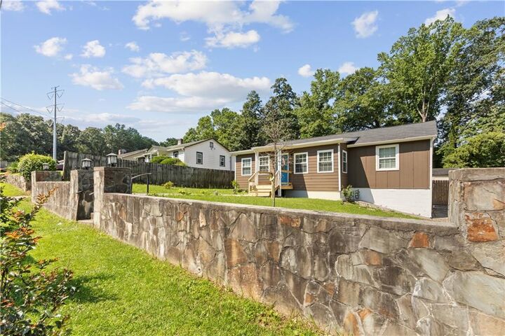 Property Photo: 198 Joe Louis Drive NW GA 30314