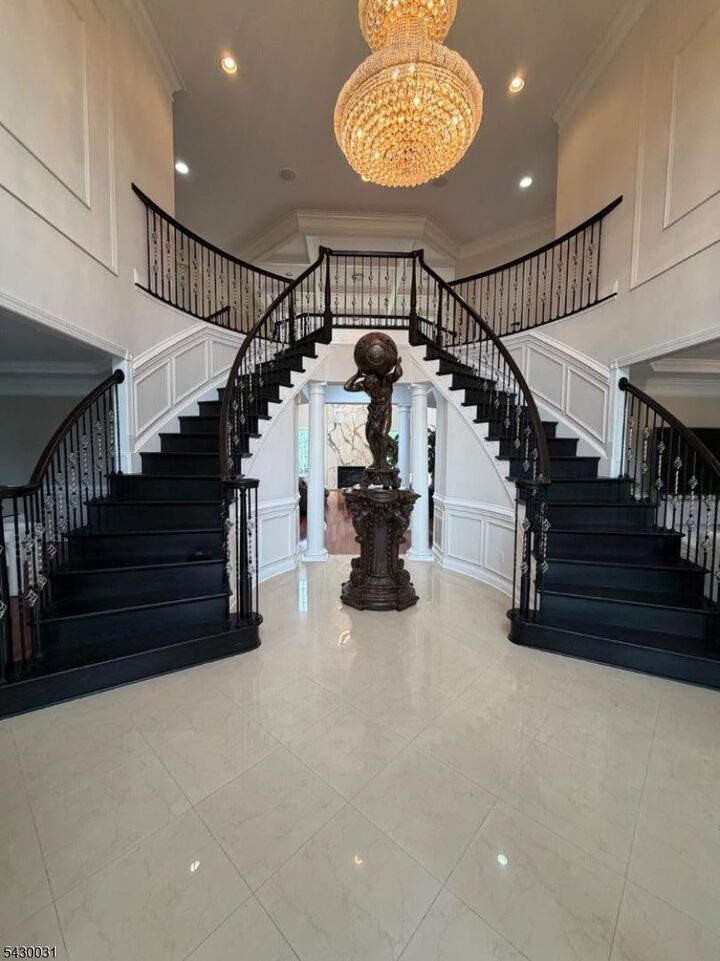 Property Photo: 23 Balmoral Dr NJ 08867