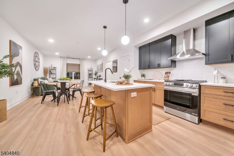 Property Photo:  20 Encampment Ct 211  NJ 07045 