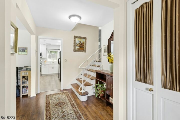 Property Photo:  33 Carol Rd  NJ 07090 
