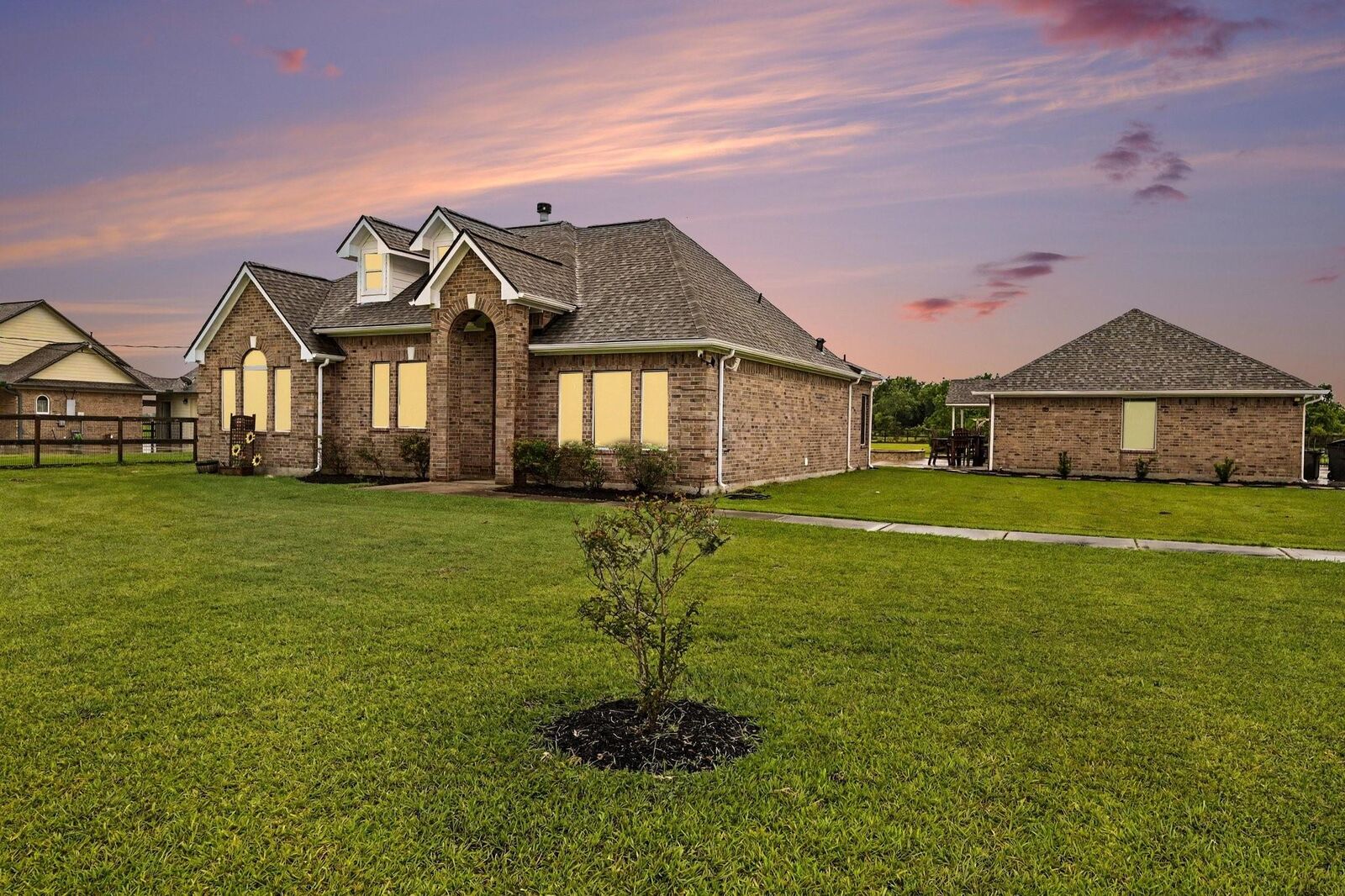 Property Photo: 7730 Pebble Hill Lane TX 77583