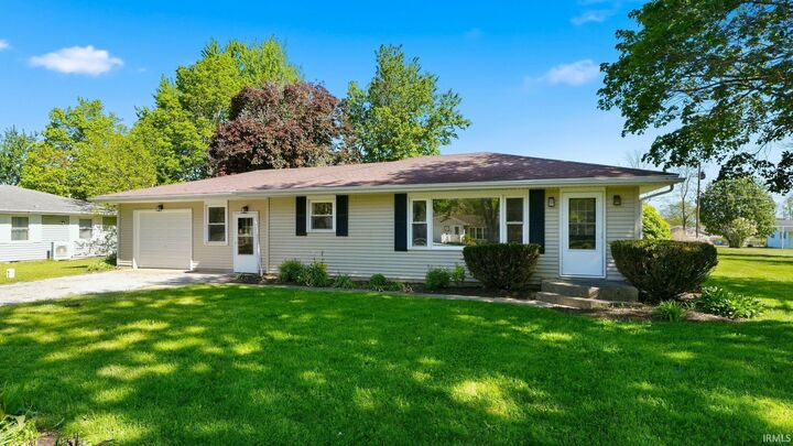 Property Photo: 9075 E Orchard Lane IN 46723
