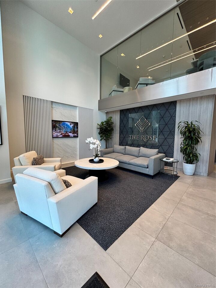 Property Photo: 218 Middle Neck Road 313 NY 11021